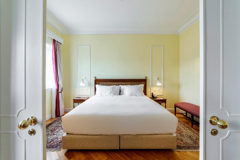 デラックスの４人部屋, OYO Townhouse New England Victoria