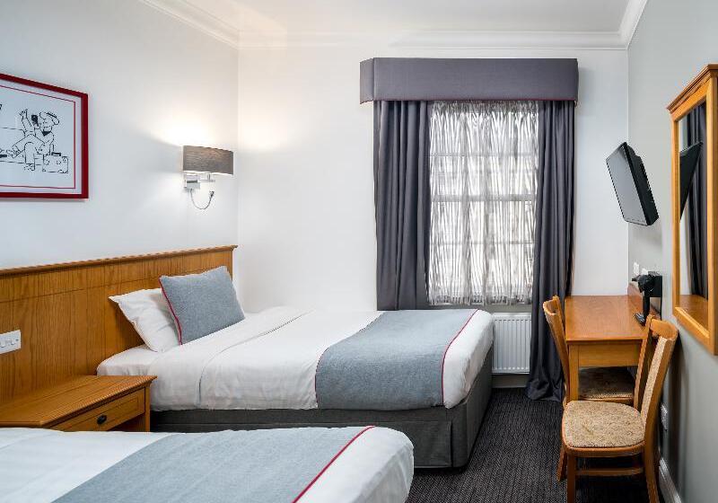 Номер Стандарт, OYO Townhouse New England Victoria