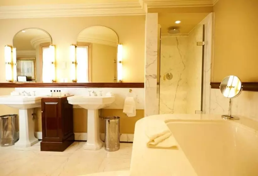 Suite, Stoke Park Country Club Spa And