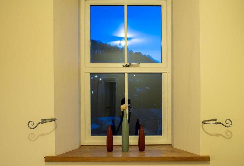 Номер Superior Кровать Кинг, The Knighton
