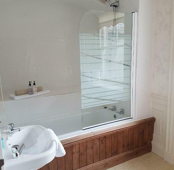 스탠다드 룸, Plough Hotel