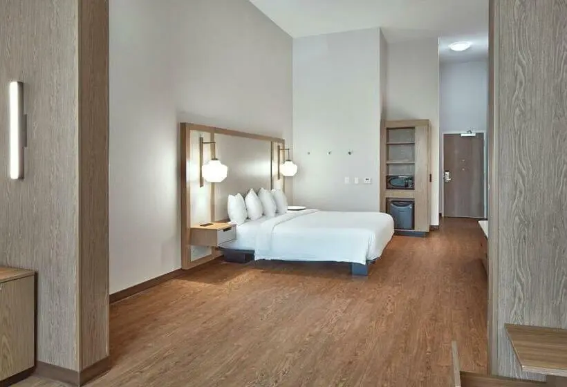 キングサイズベッドのスイートルーム, Fairfield Inn & Suites By Marriott Penticton