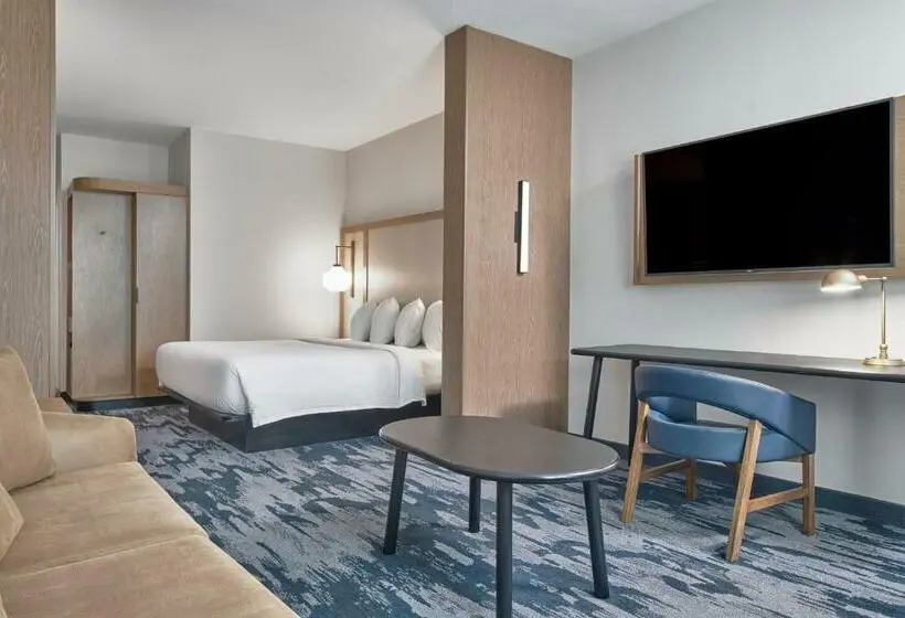 キングサイズベッドのスイートルーム, Fairfield Inn & Suites By Marriott Penticton