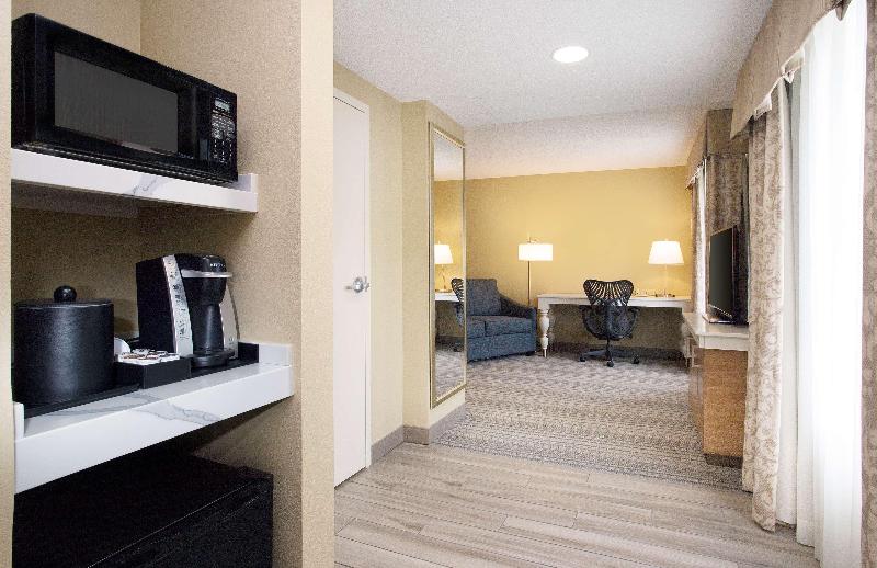 آپارتمان 2 خوابه, Seda Central Bloc Cebu