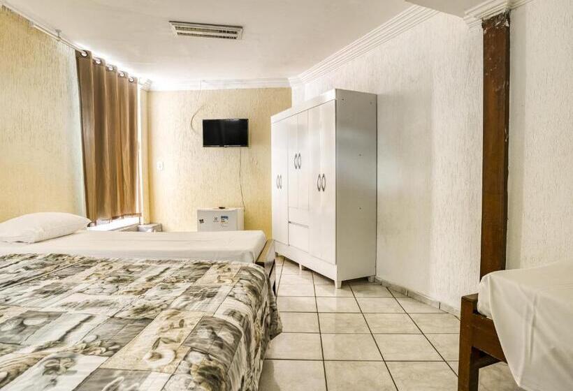 اتاق استاندارد چهار تخته, Pousada Lago De Garda