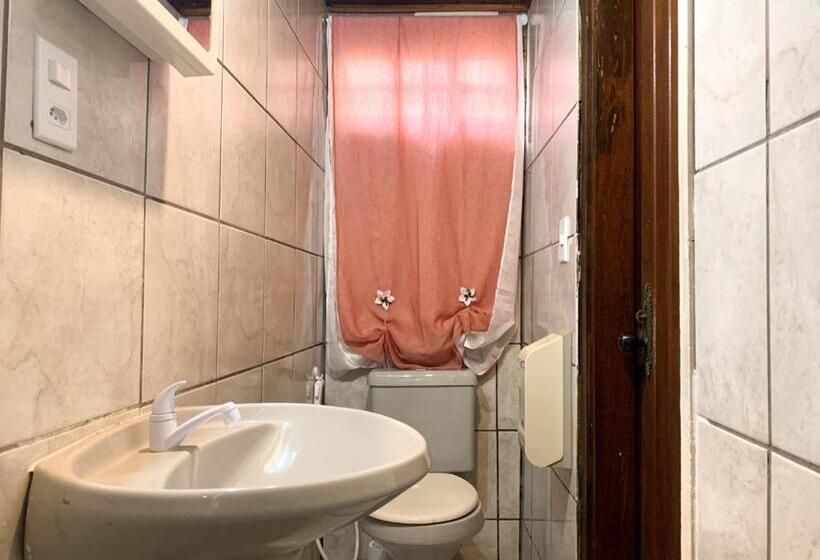 اتاق استاندارد چهار تخته, Pousada Lago De Garda