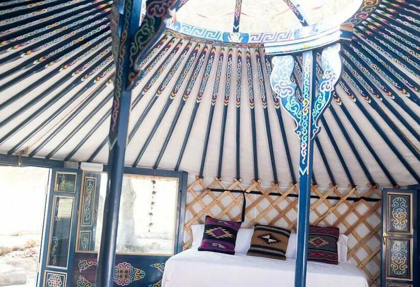 בקתה דלוקס, Wakana Lake Glamping