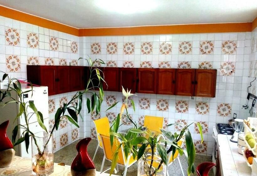 اتاق لوکس, Santa Victoria House