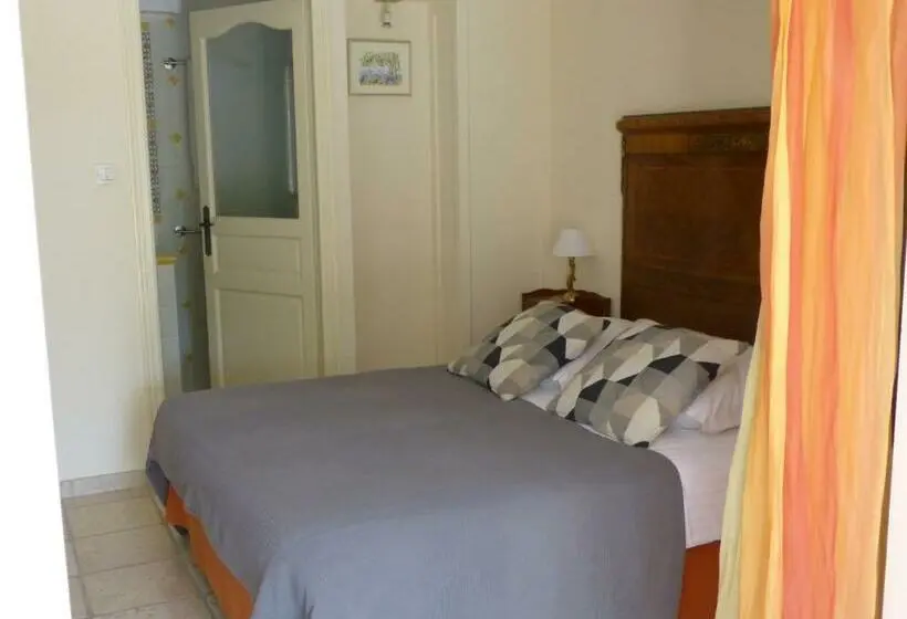 ガーデンビュースタンダードルーム, Villa Thebaide Chambres D Hotes