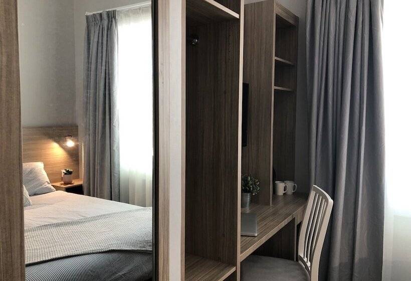 اتاق استاندارد با سرویس بهداشتی مشترک, Carnarvon Lodge Kirribilli, Sydney