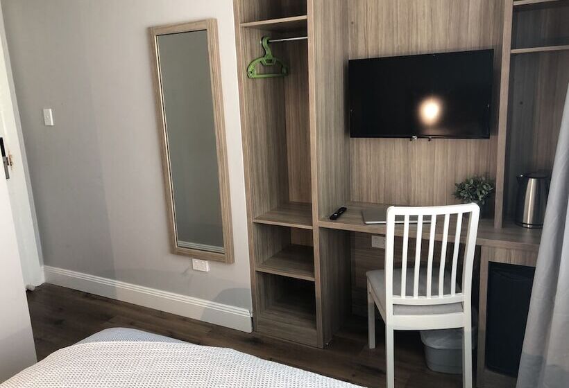 اتاق استاندارد با سرویس بهداشتی مشترک, Carnarvon Lodge Kirribilli, Sydney