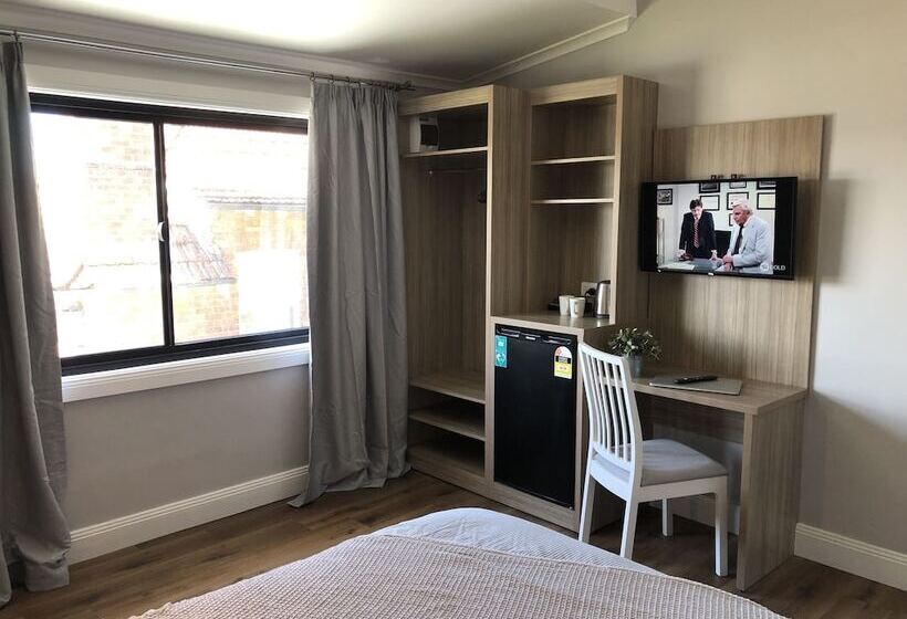 اتاق استاندارد یک تخته با سرویس بهداشتی مشترک, Carnarvon Lodge Kirribilli, Sydney