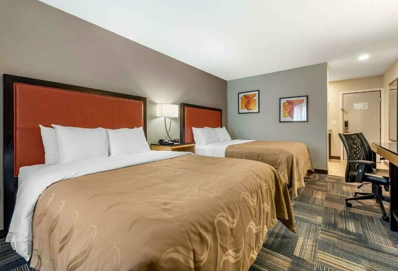 اتاق استاندارد با 2 تخت دوبل, Quality Inn & Suites Evansville Downtown