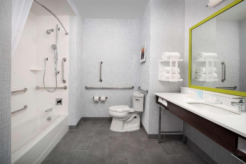 Номер Стандарт Адаптированный для Инвалидов, Hampton Inn & Suites Lexington Columbia