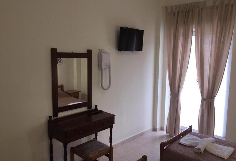 标准三人间, Simotel Ermis