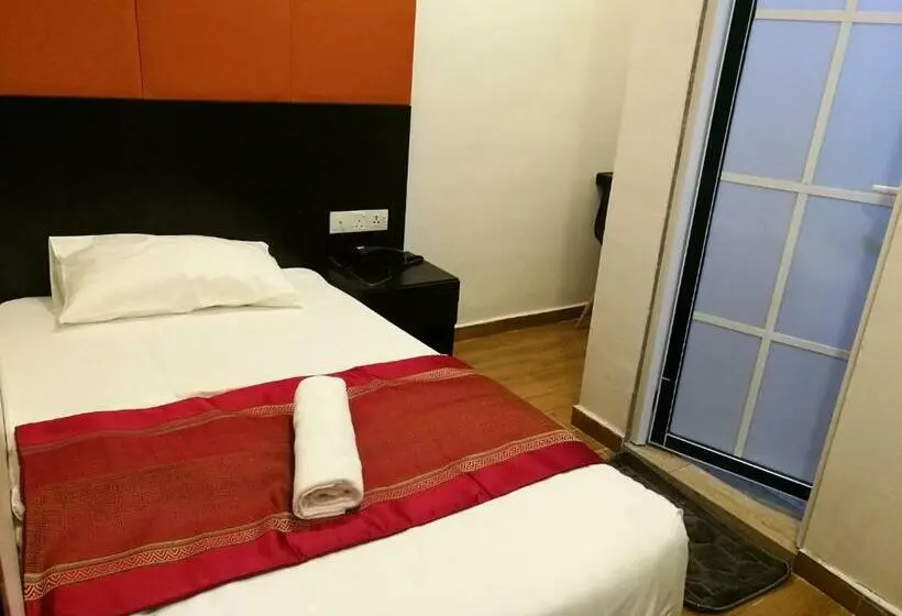اتاق استاندارد یک نفره, D Spark Hotel Bayu Tinggi