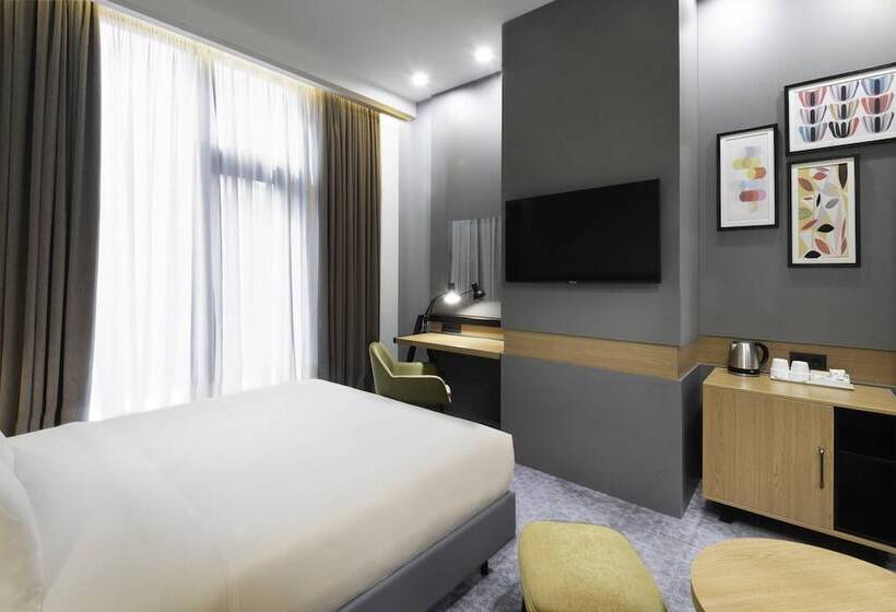 스탠다드 룸, Holiday Inn Yerevan Republic Square, An Ihg
