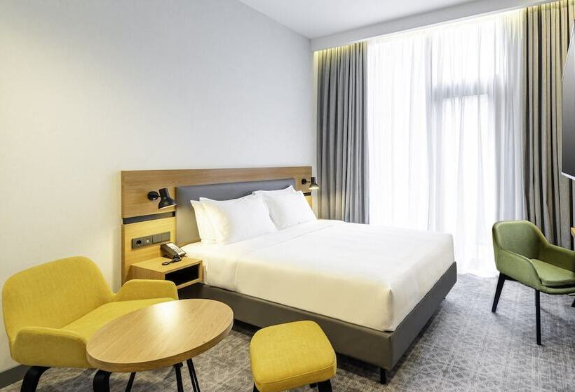 스탠다드 룸, Holiday Inn Yerevan Republic Square, An Ihg