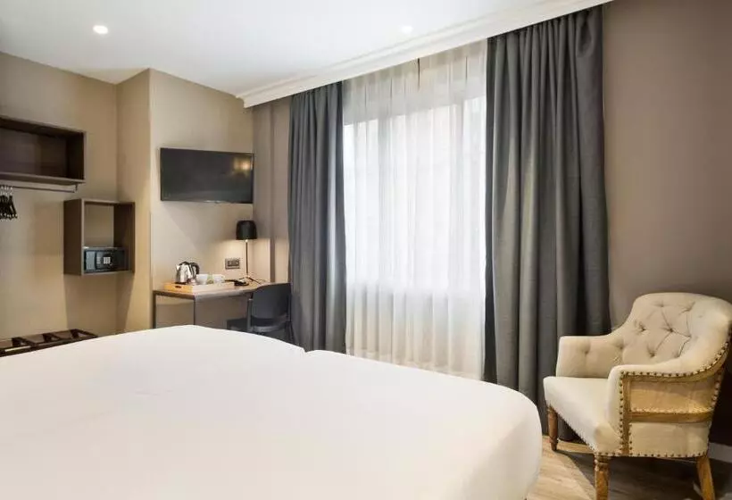 Habitació Estàndard, Acta Splendid