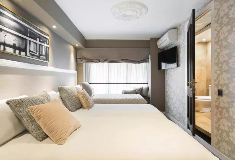 Habitació Triple Estàndard, Acta Splendid