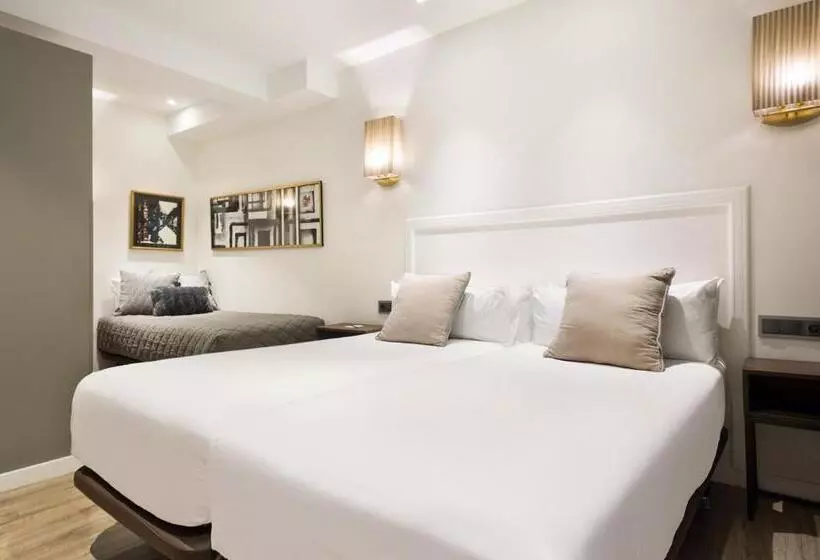 Habitació Triple Estàndard, Acta Splendid