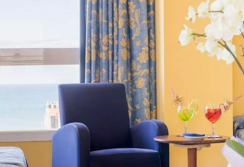 Superior Kamer, Biarritz
