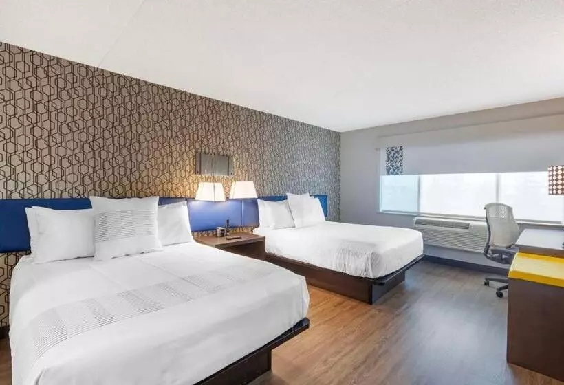 اتاق استاندارد, Glō Best Western Mississauga Corporate Centre