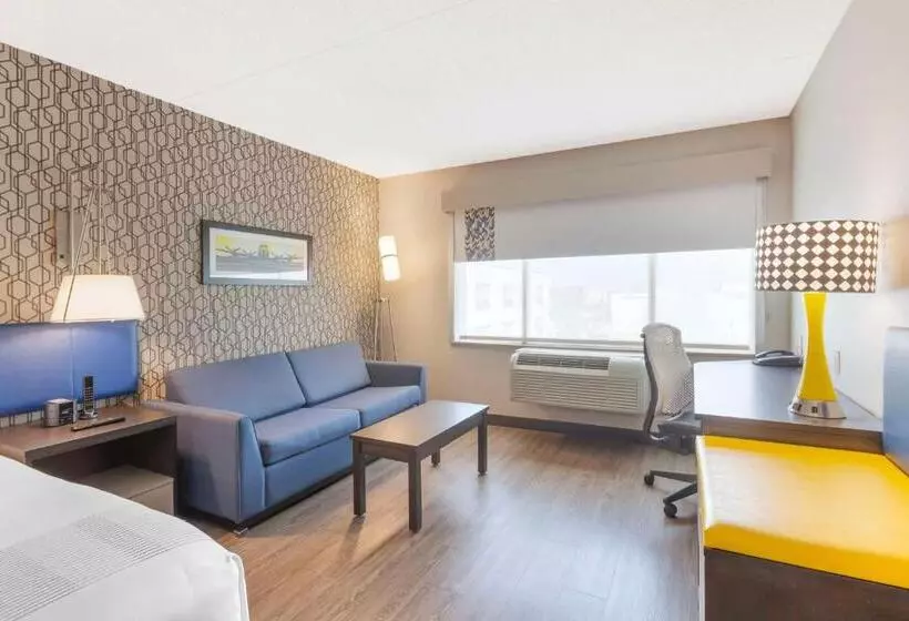 اتاق استاندارد با تخت بزرگ, Glō Best Western Mississauga Corporate Centre