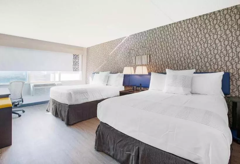 اتاق استاندارد برای معلولان, Glō Best Western Mississauga Corporate Centre