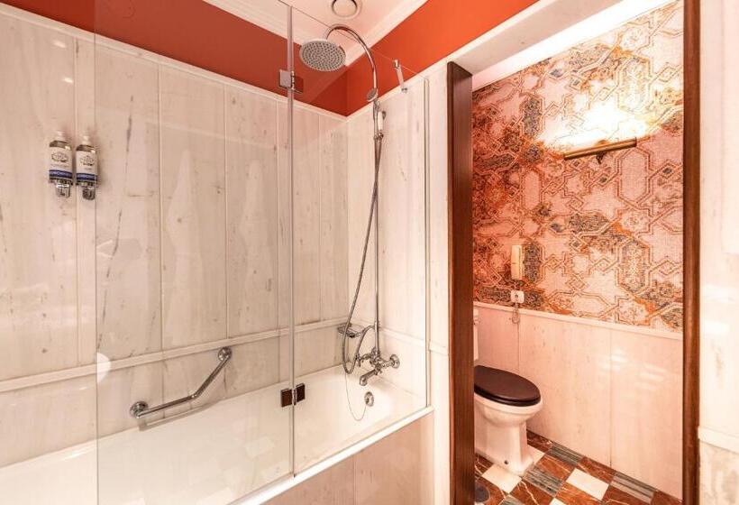 Quarto standart vista jardim, Pestana Palace Lisboa Hotel & National Monument   The Leading Hotels Of The World