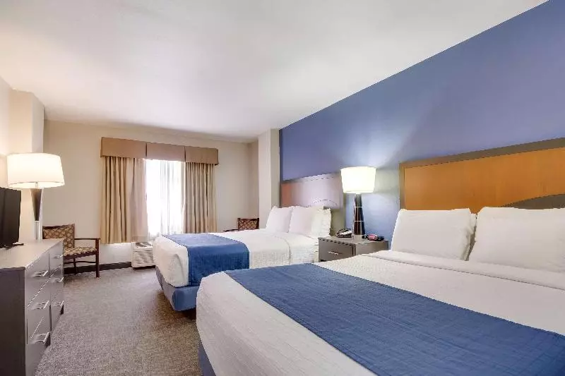 スイート, Surestay Plus Hotel By Best Western Houston Medical Center
