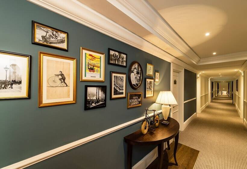 Номер Deluxe, The Bailey S Hotel London Kensington