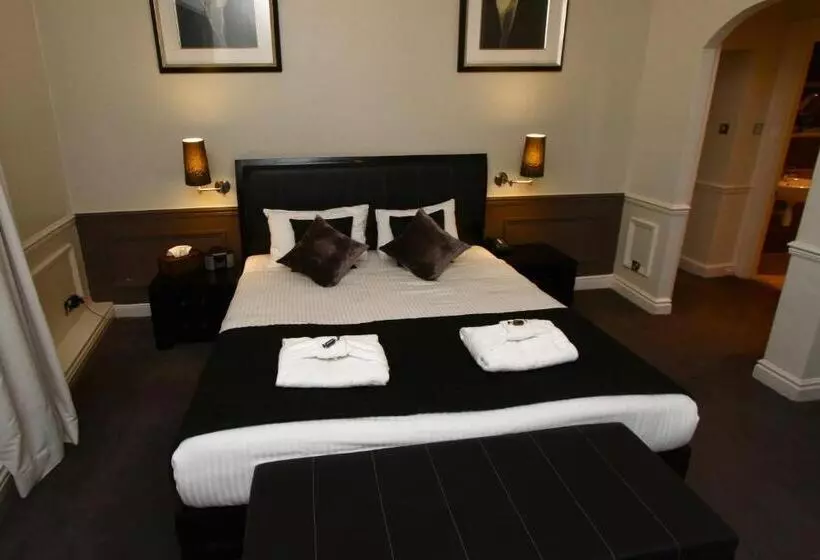 Suite, The Studley