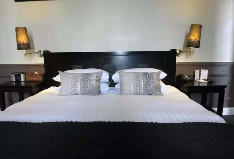 Suite, The Studley