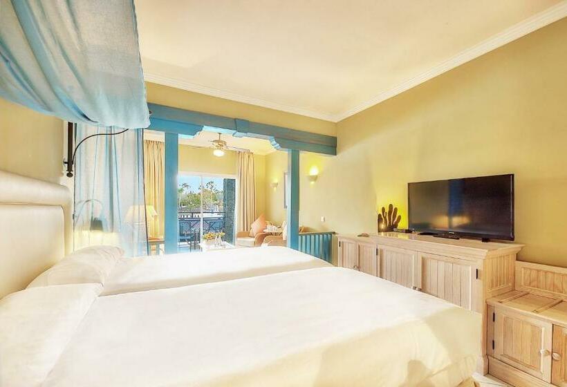 Номер Стандарт, LIVVO Volcán Lanzarote