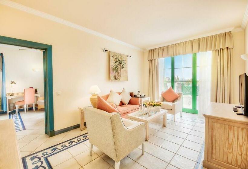 Люкс, LIVVO Volcán Lanzarote