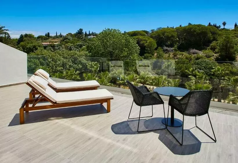 Quarto Deluxe com Terraço, Tivoli Carvoeiro
