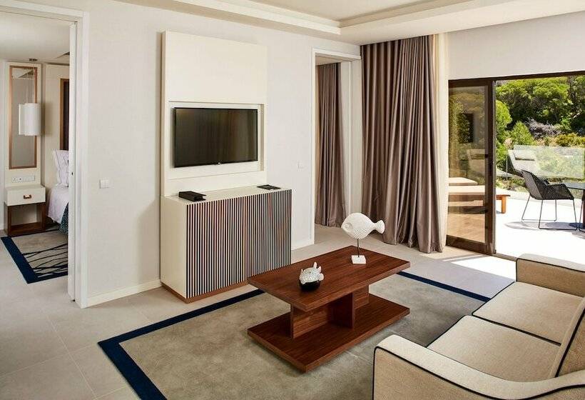 اتاق خانوادگی, Tivoli Carvoeiro