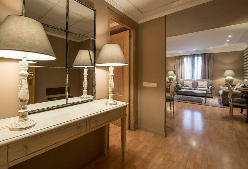 جناح جونيور, Vincci Lys