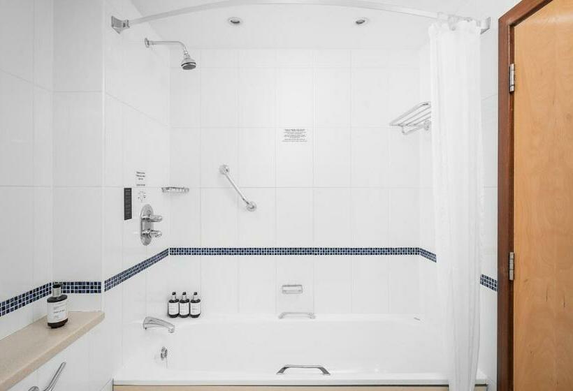 Номер Стандарт, Voco Reading