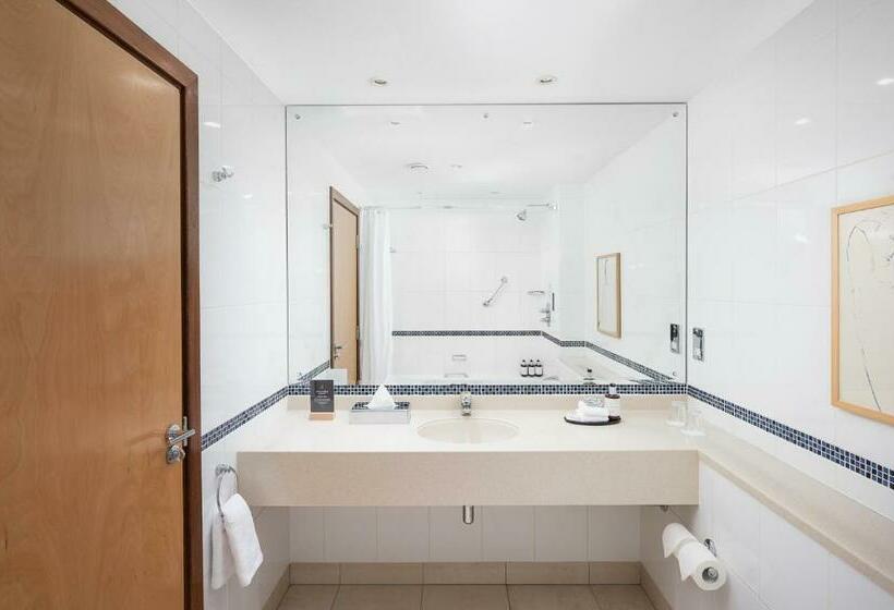 Номер Стандарт, Voco Reading