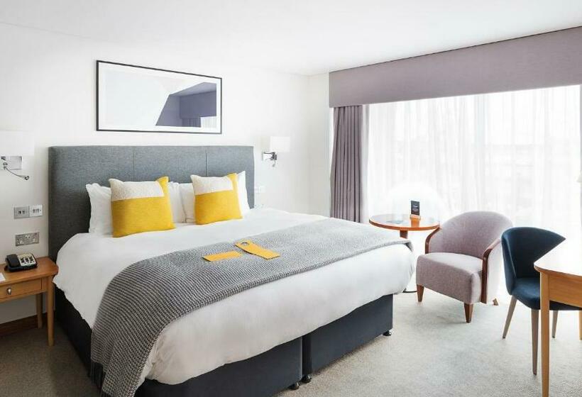 스위트, Voco Reading