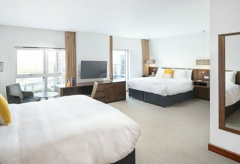 스위트, Voco Reading