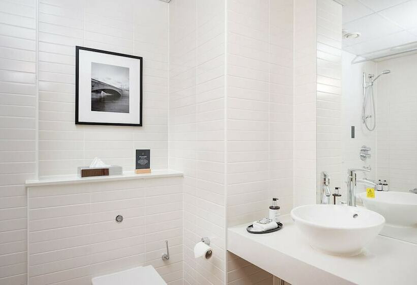 스위트, Voco Reading