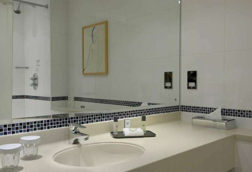 Номер Премиум, Voco Reading