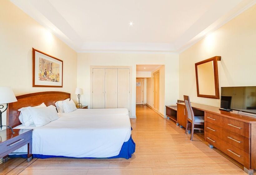 סוויטה, Yellow Praia Monte Gordo