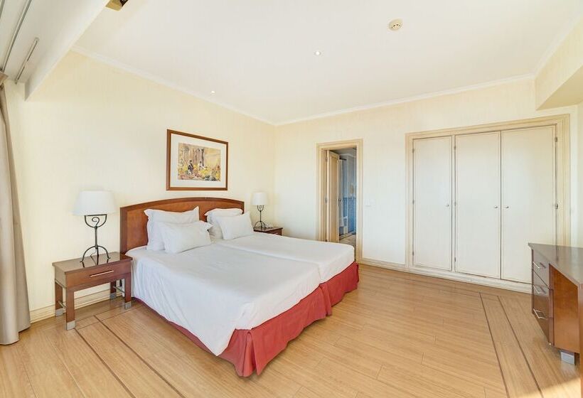 סוויטה, Yellow Praia Monte Gordo