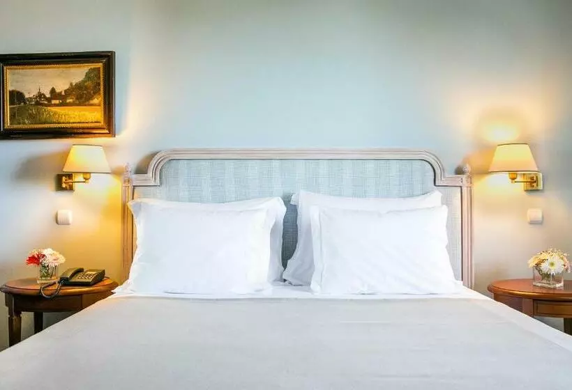 اتاق لوکس با چشم‌انداز شهر, Pestana Palace Lisboa Hotel & National Monument   The Leading Hotels Of The World
