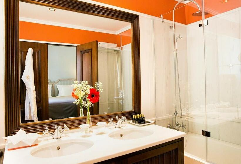 Quarto deluxe vista jardim, Pestana Palace Lisboa Hotel & National Monument   The Leading Hotels Of The World