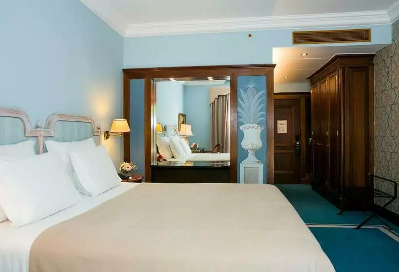 اتاق پریمیوم با چشم‌انداز باغ, Pestana Palace Lisboa Hotel & National Monument   The Leading Hotels Of The World